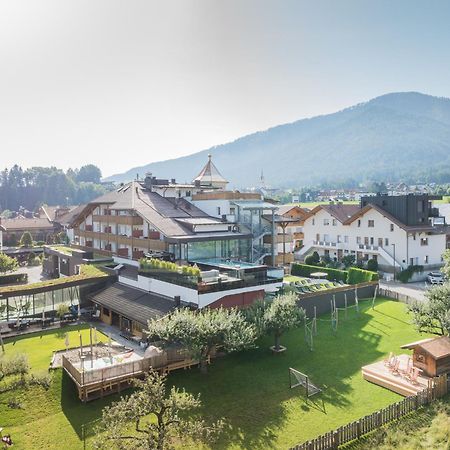 Hotel Fameli Olang Bagian luar foto